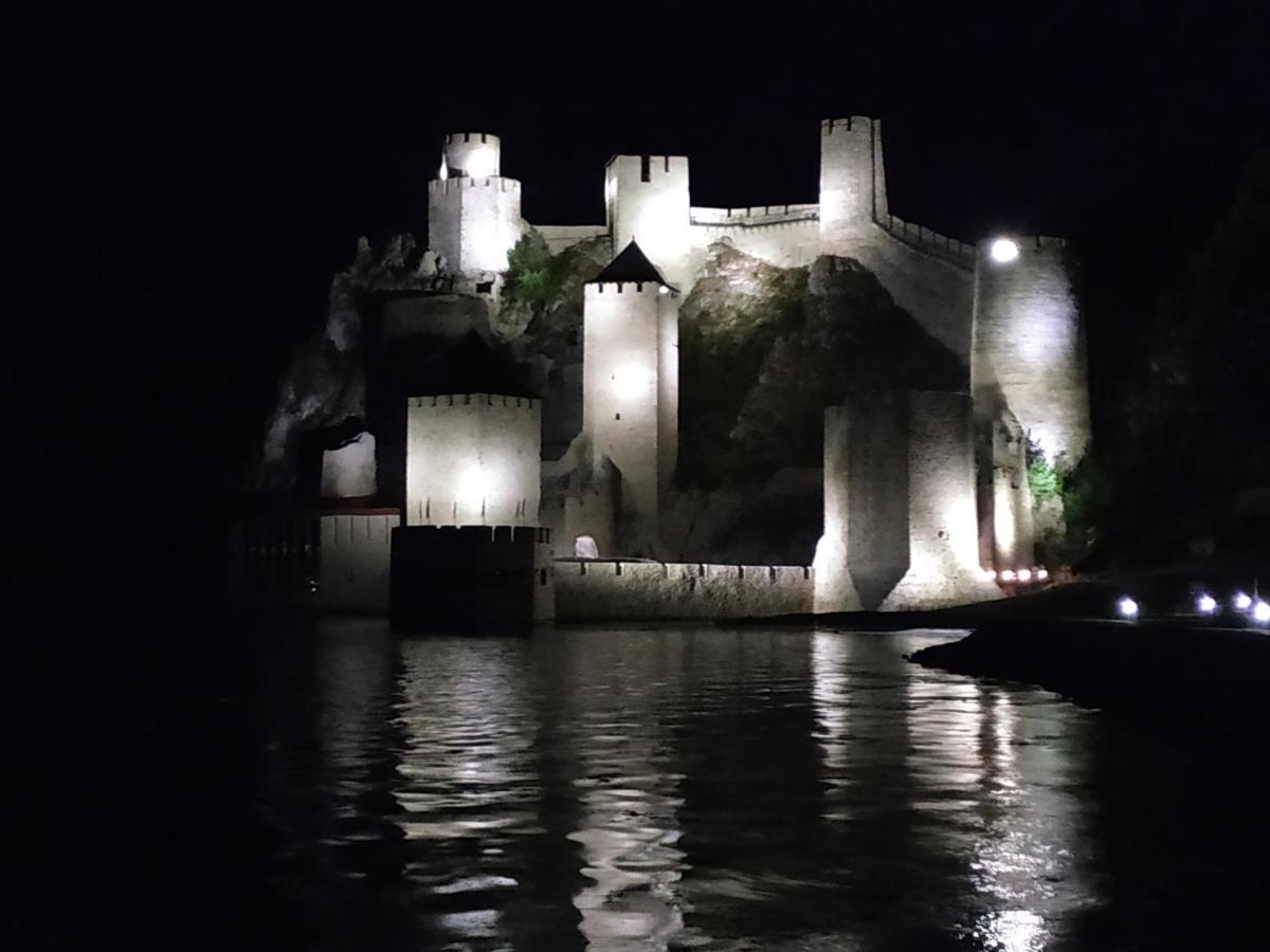 Stara Kovacnica Villa Golubac Exteriör bild